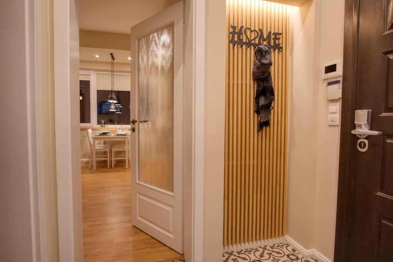 Apartment Audrey By Sofiaspot - Central, Metro To Airport Экстерьер фото