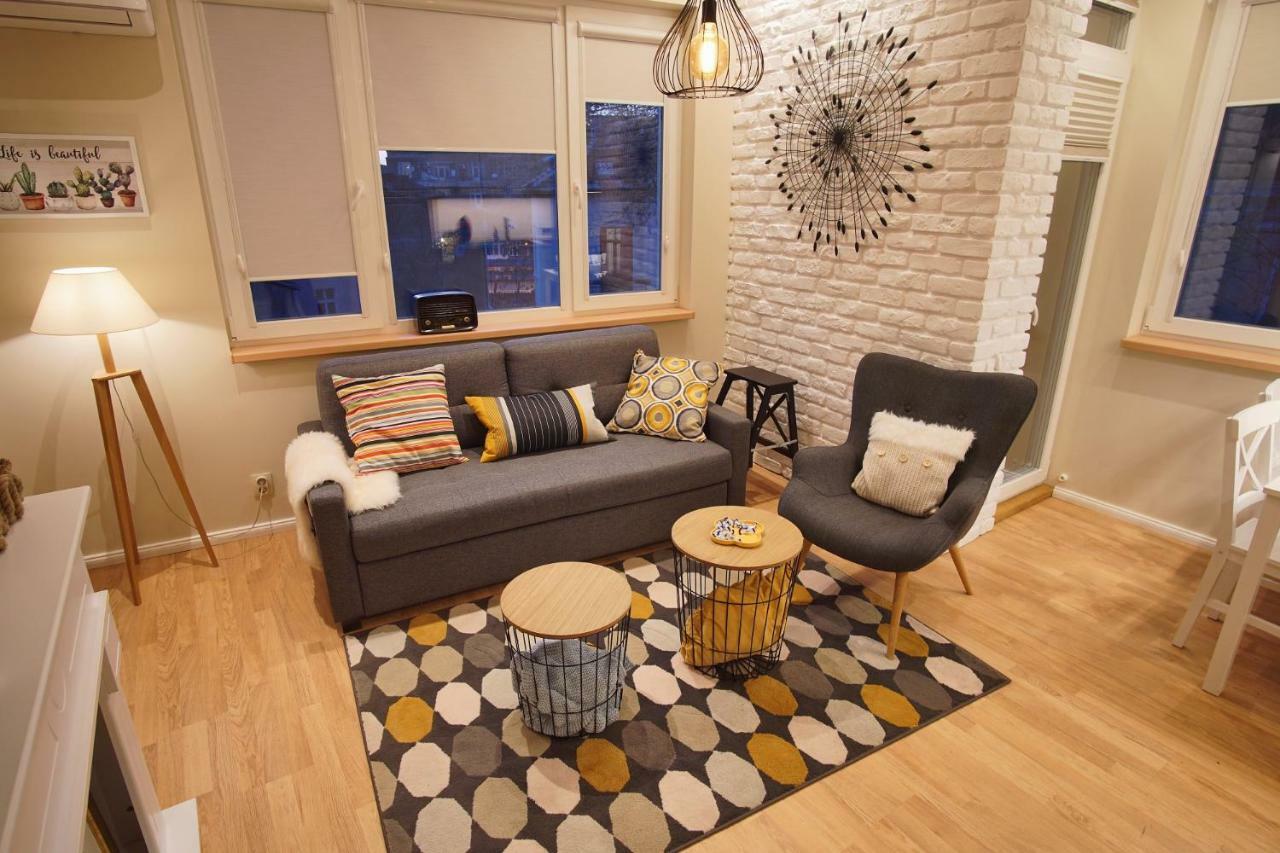 Apartment Audrey By Sofiaspot - Central, Metro To Airport Экстерьер фото