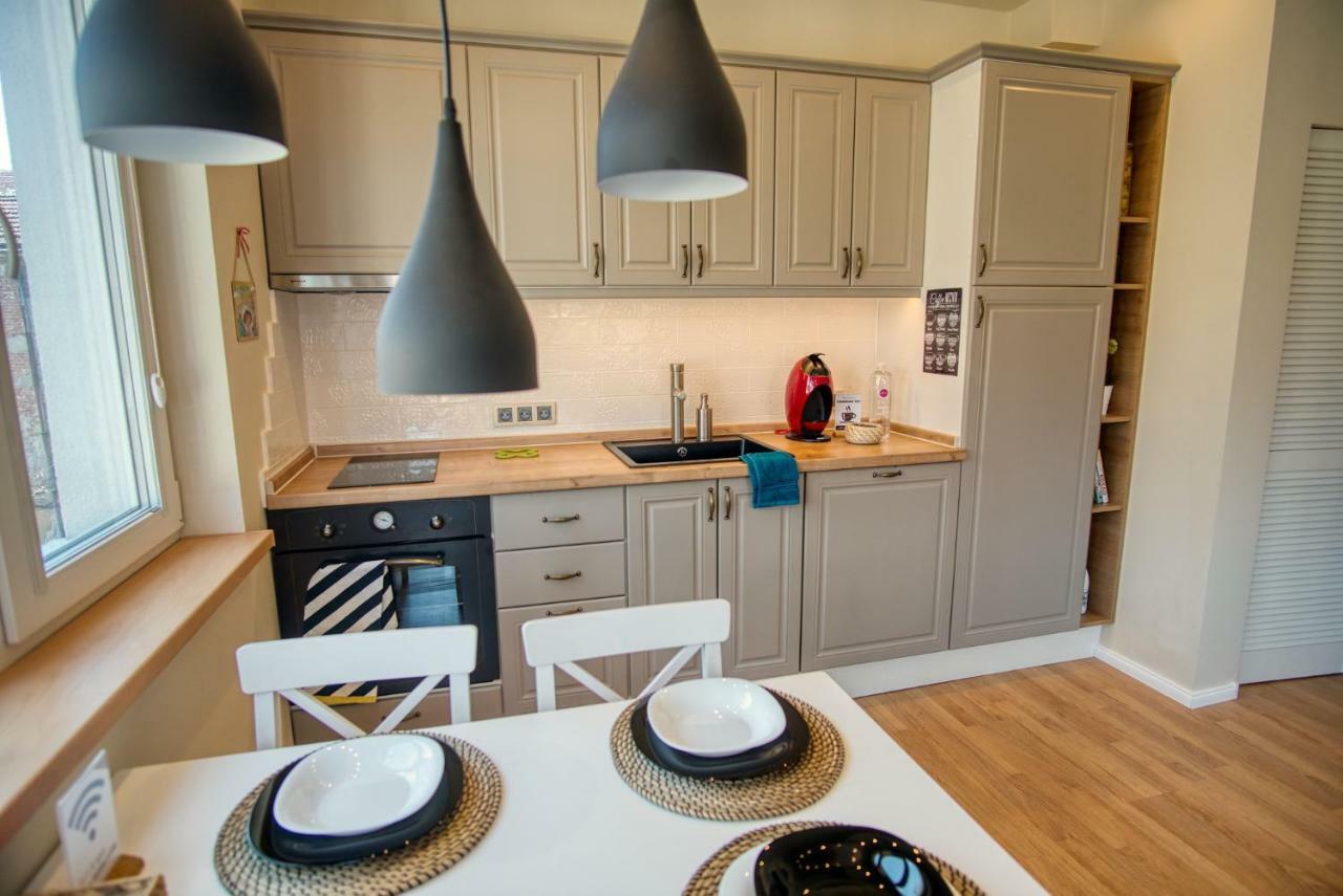 Apartment Audrey By Sofiaspot - Central, Metro To Airport Экстерьер фото